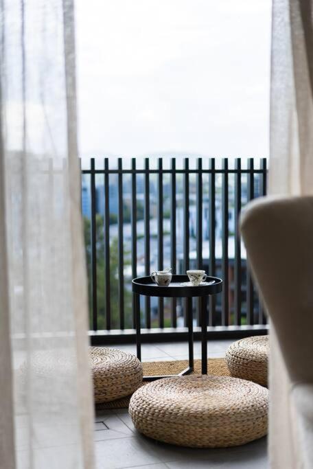 West End Boutique Apartment - Private 2 bedroom 2 bathroom near South Brisbane & BNE City