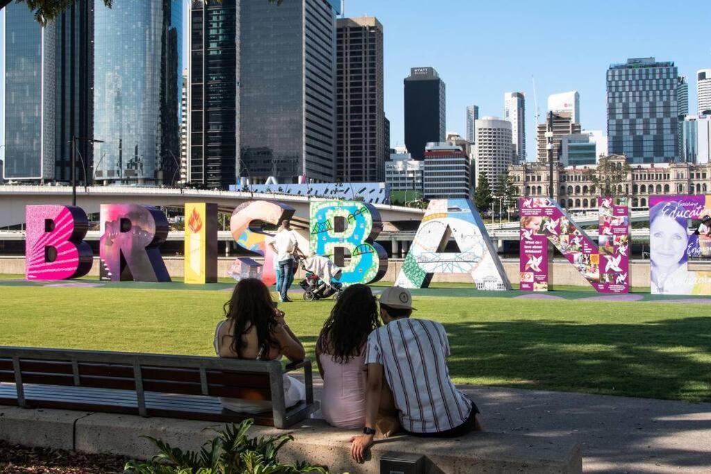 West End Boutique Apartment - Private 2 bedroom 2 bathroom near South Brisbane & BNE City