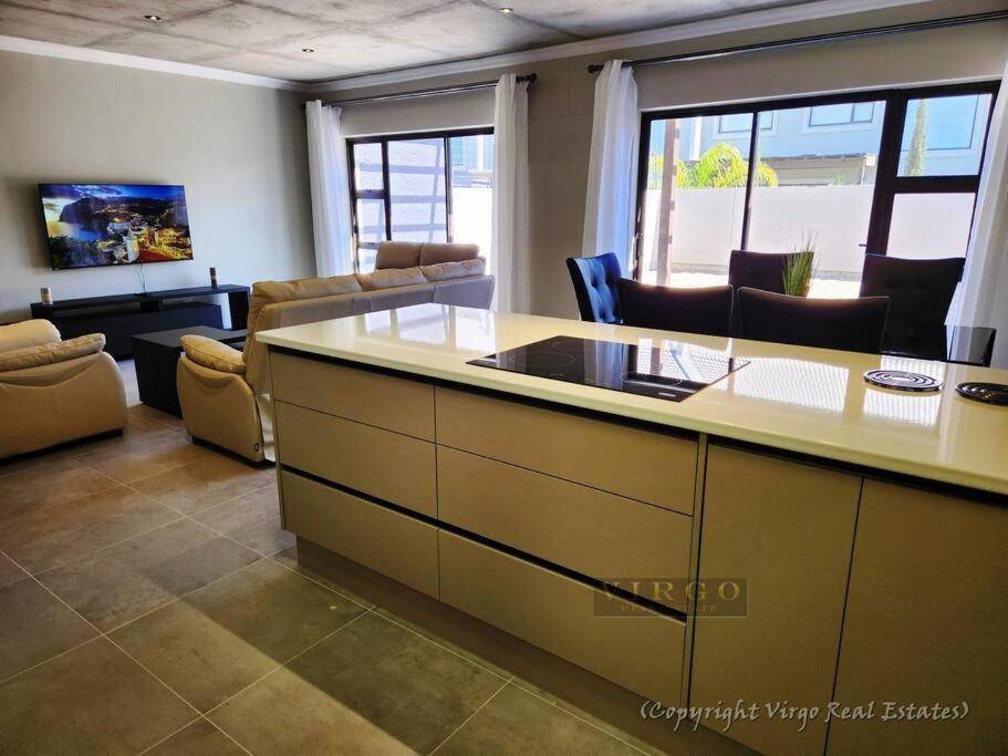 Serene Stylish Lovely Home in Swakopmund view 4