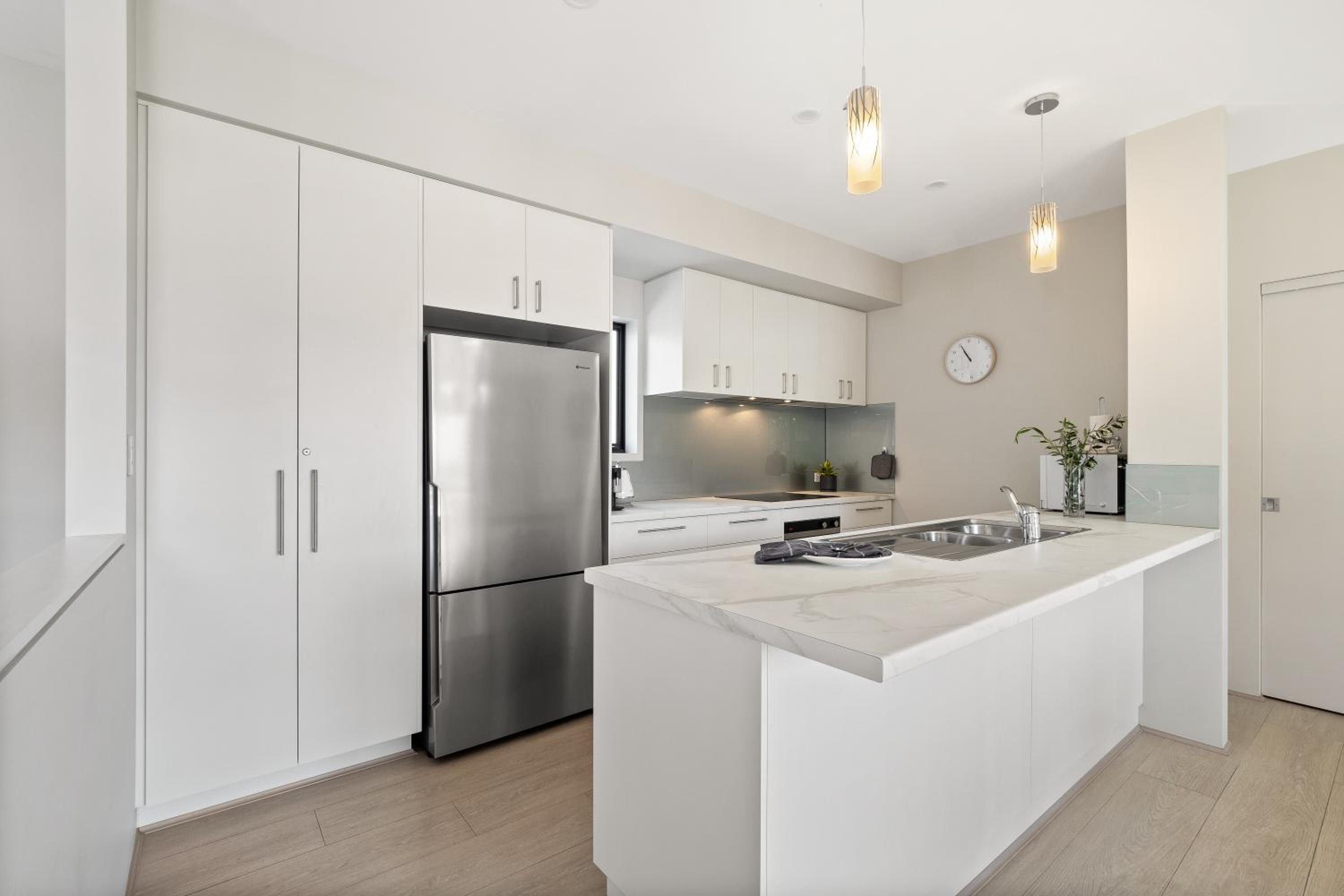 Villa Dante - walk to town - brand new town house