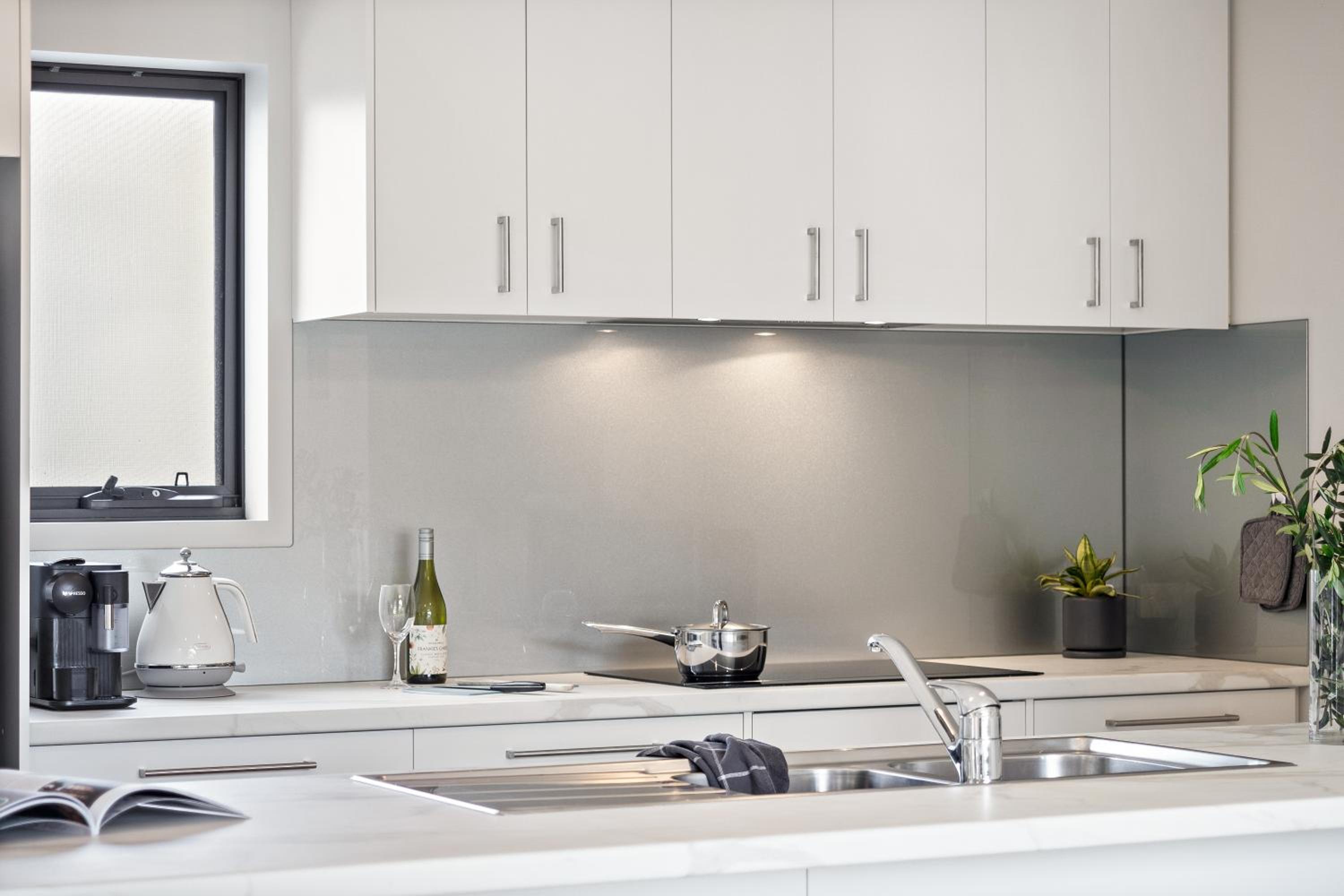Villa Dante - walk to town - brand new town house