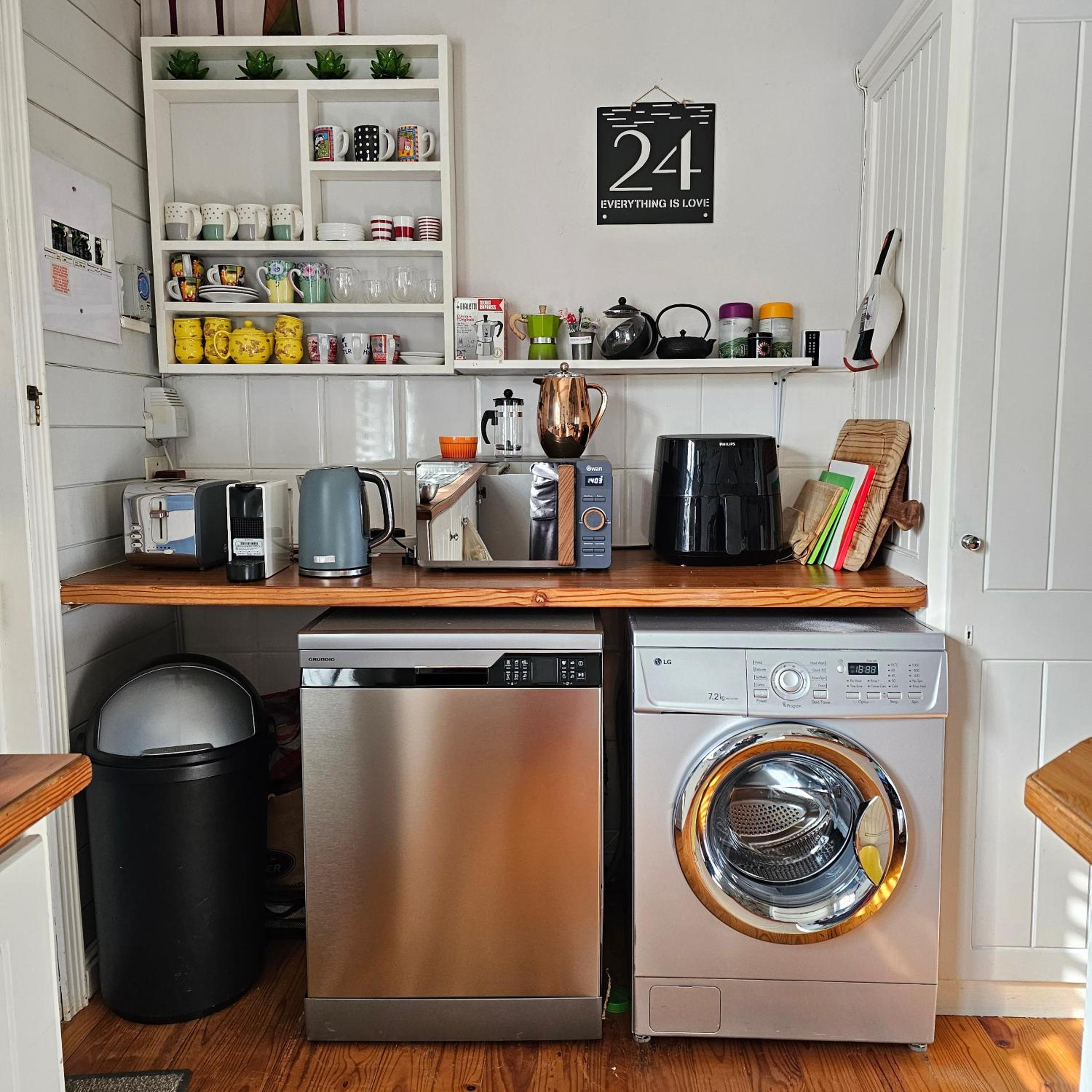 Photo 19