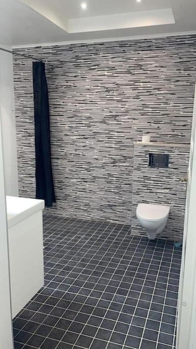 Stor villa i Huddinge view 3