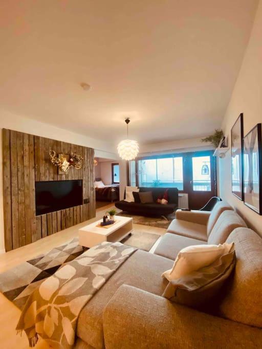 Aurora City penthouse