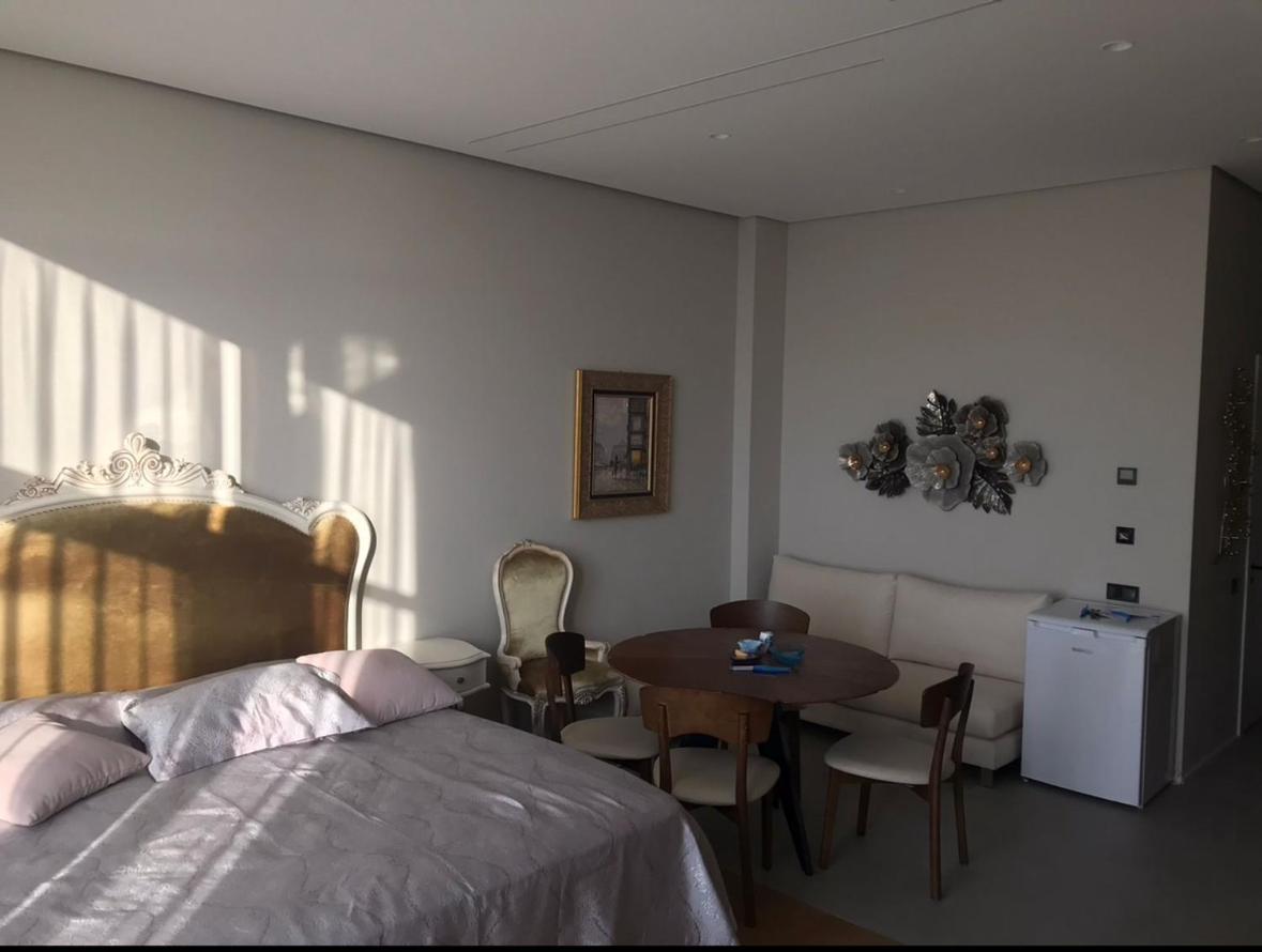 Seabreeze, Lighthouse1 N408