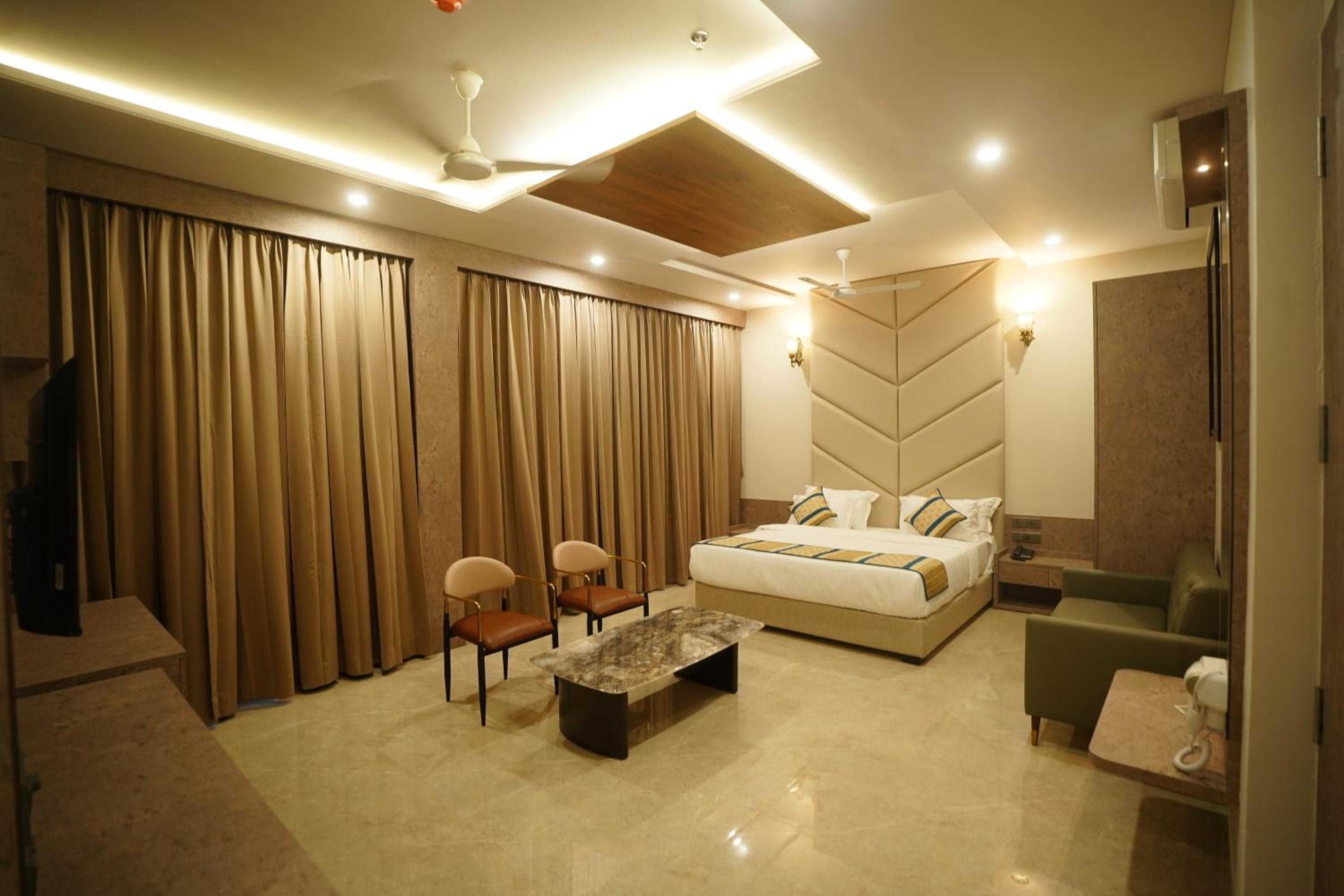 Hotel Anjani Palace