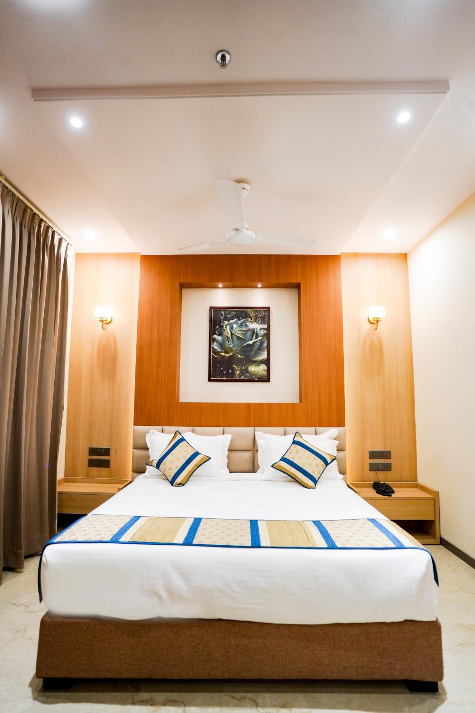 Hotel Anjani Palace