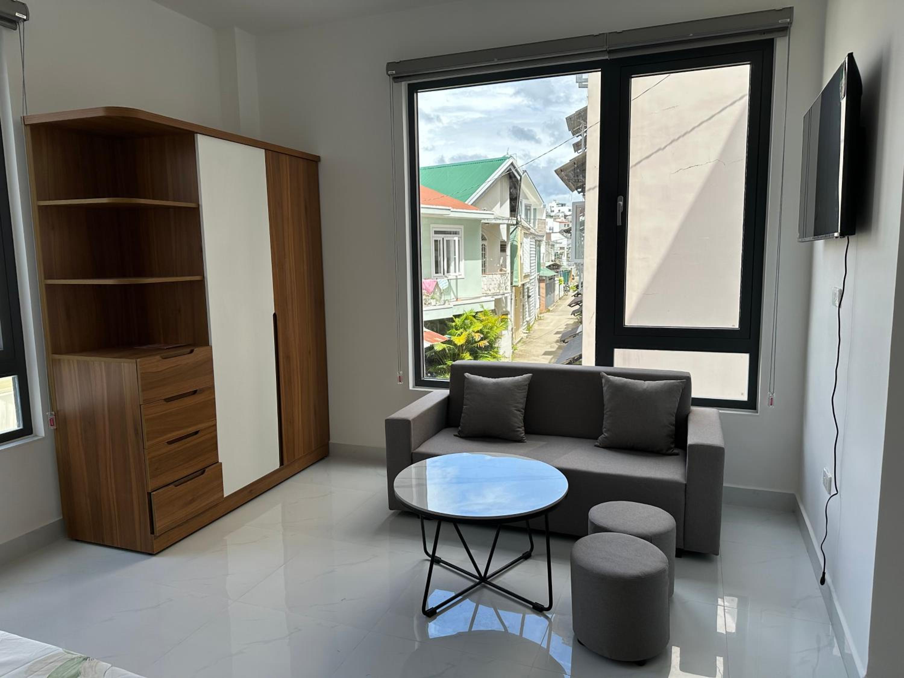 Lavie House