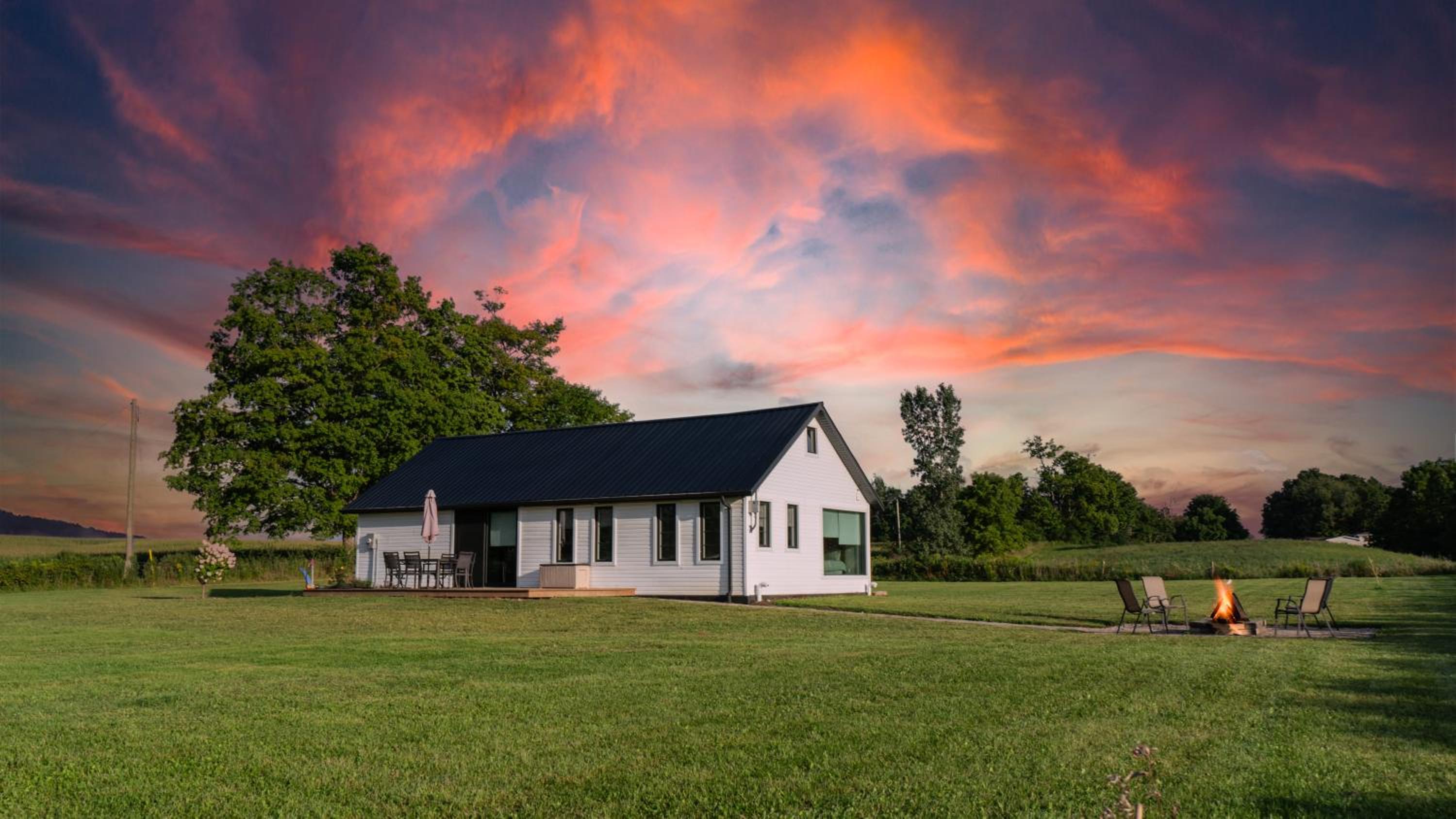 The Amish Schoolhouse An Ultimate Country Retreat