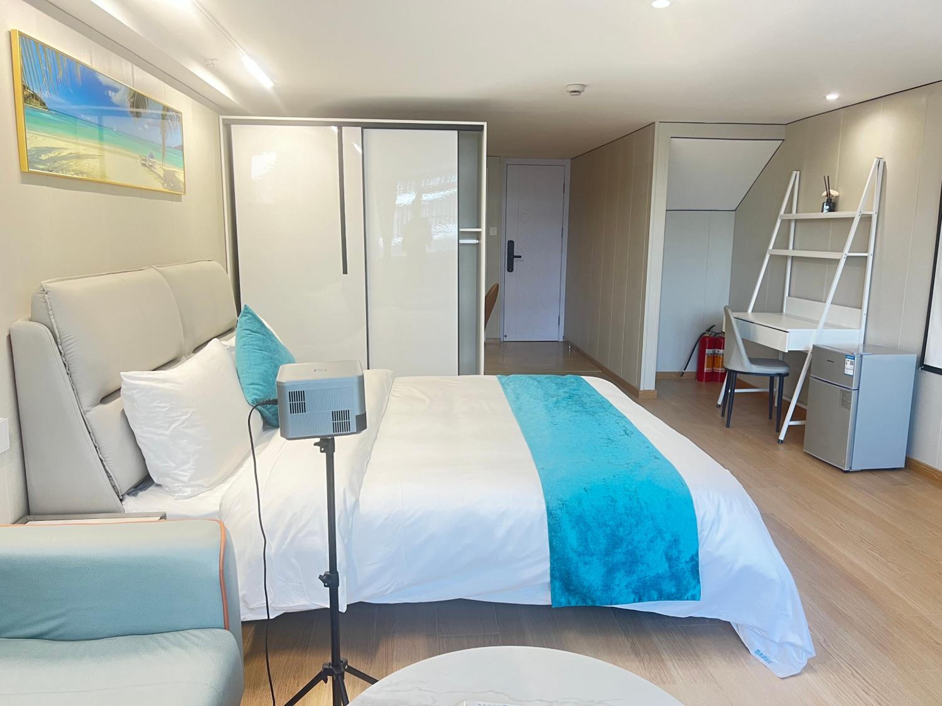 Zizaiju Serviced Apartment