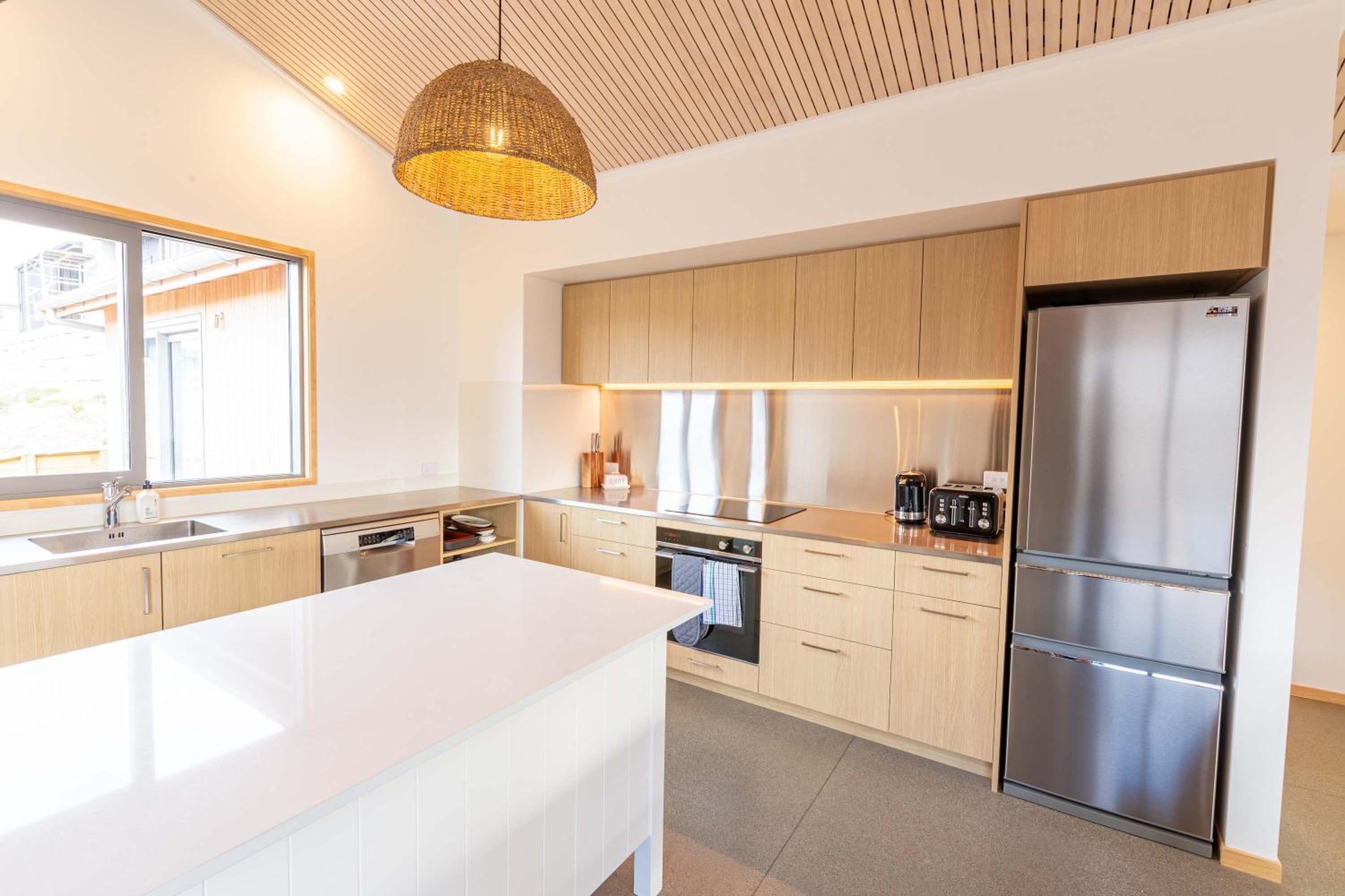 Sunny & Spacious on Scurr Terrace view 2