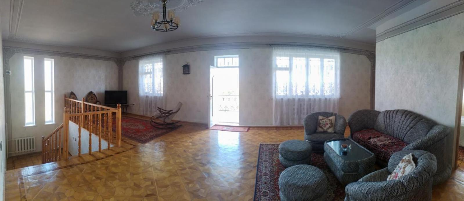 Villa Sandra and Pool near Airport