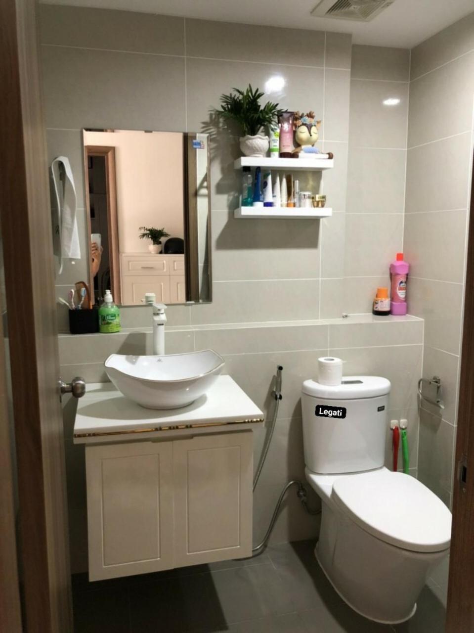 IMPERIAL PLACE e-2