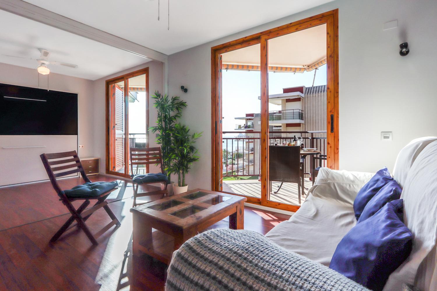 Confortable apartamento con vistas al mar