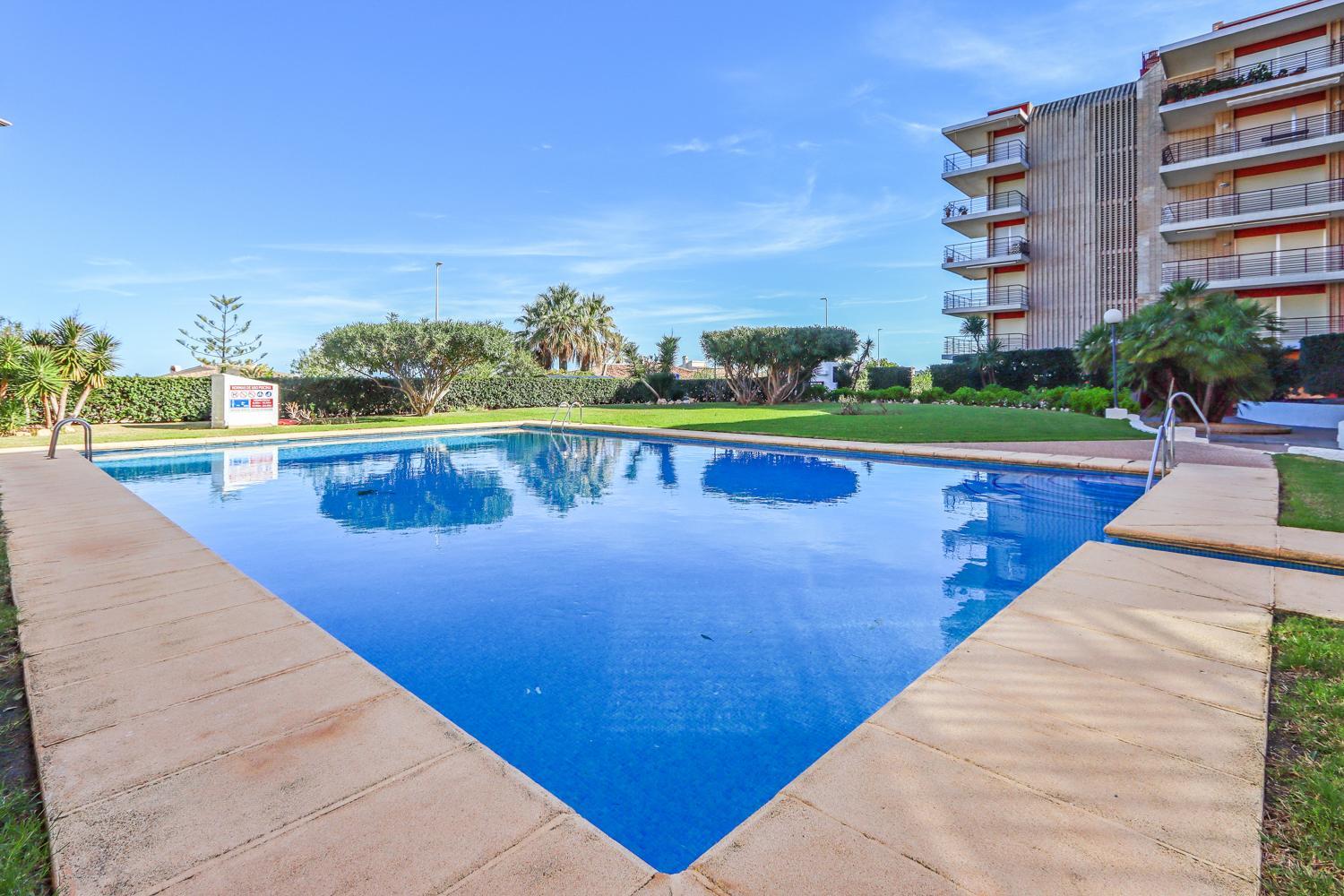 Confortable apartamento con vistas al mar