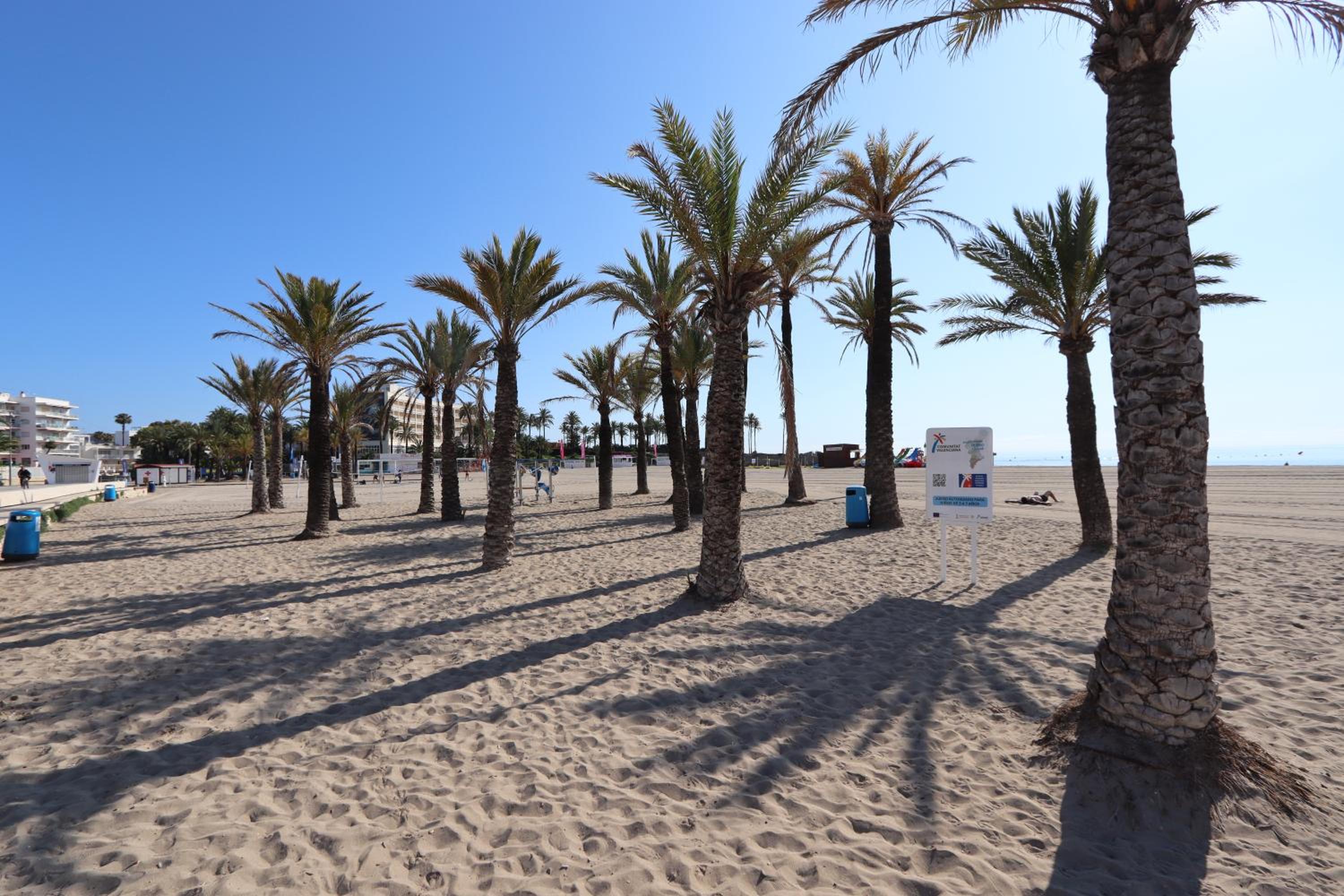 Confortable apartamento con vistas al mar