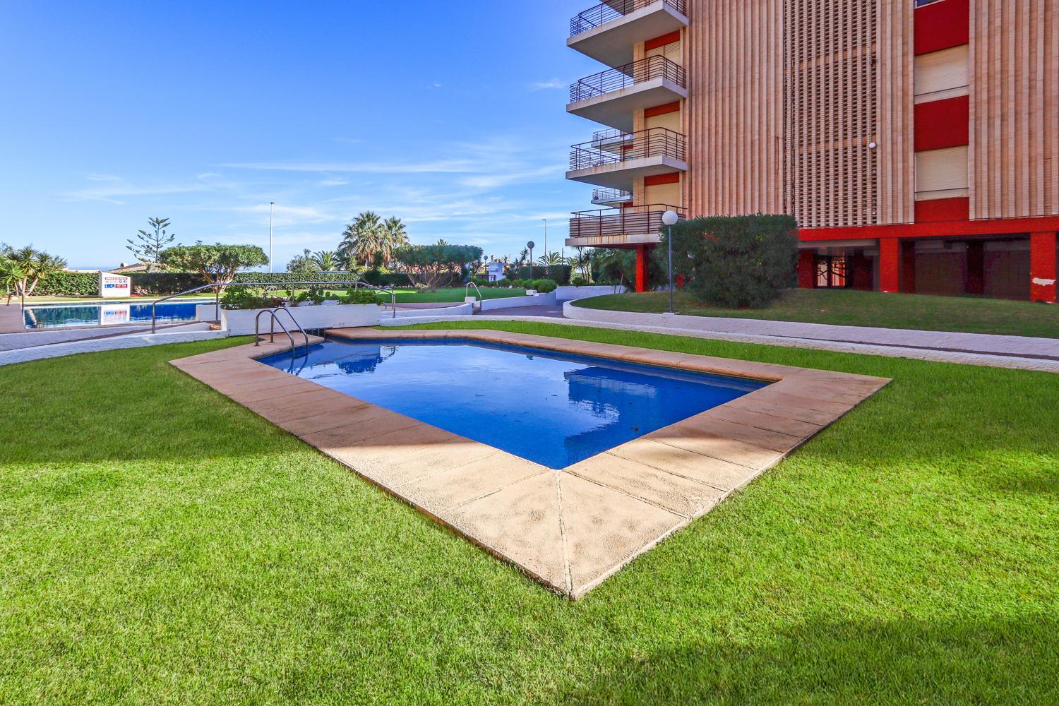 Confortable apartamento con vistas al mar