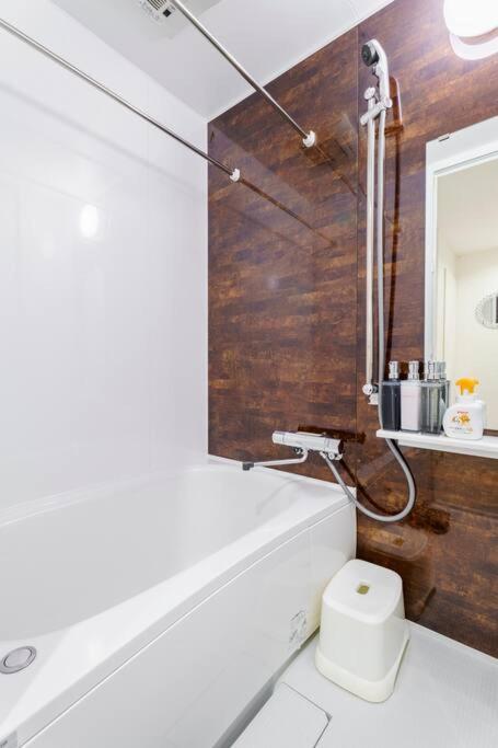Namba 6 minutes Entire Private 3rd Floor Facility