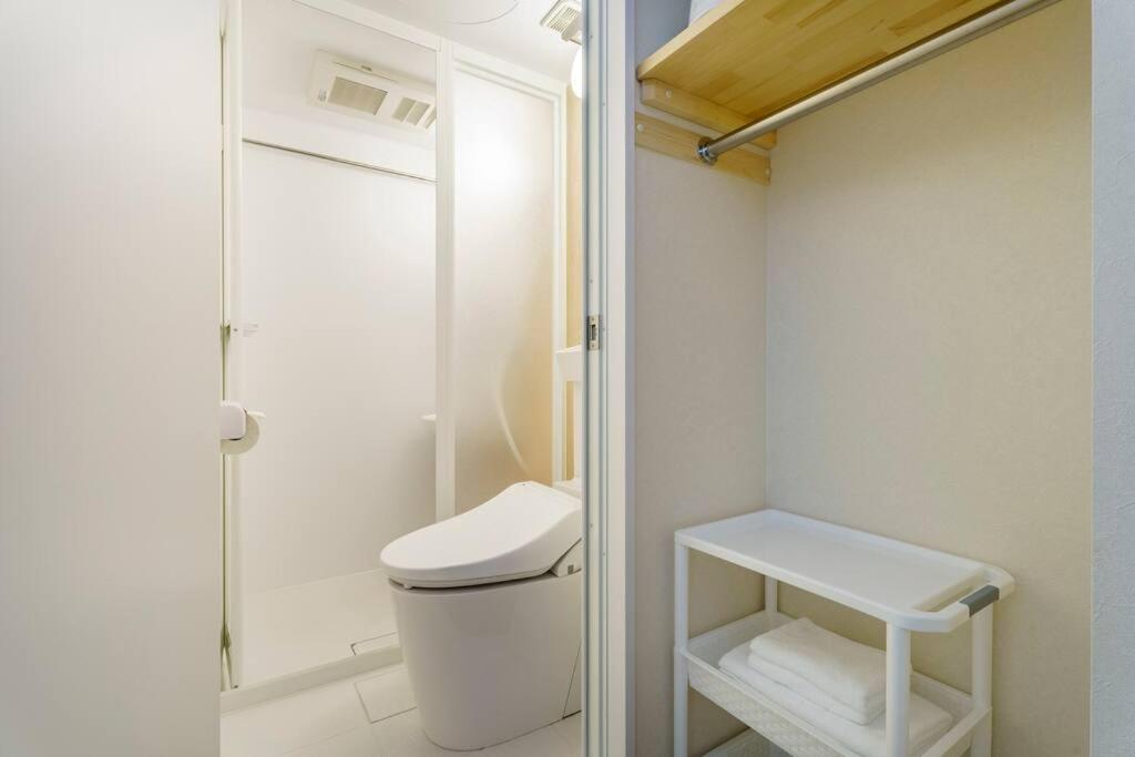 Namba 6 minutes Entire Private 3rd Floor Facility