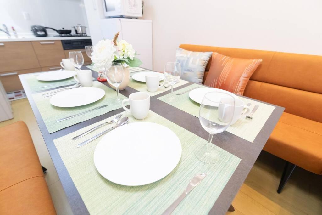 Namba 6 minutes Entire Private 3rd Floor Facility