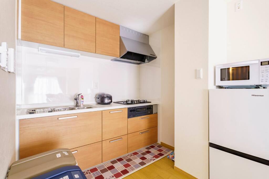 Namba 6 minutes Entire Private 3rd Floor Facility