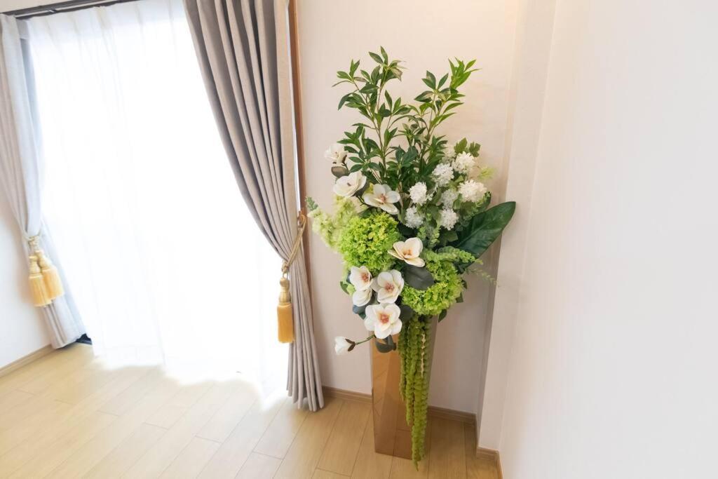 Namba 6 minutes Entire Private 3rd Floor Facility