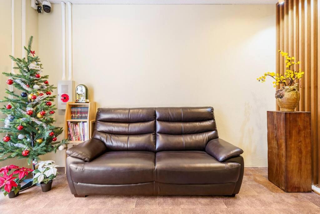 Namba 6 minutes Entire Private 3rd Floor Facility