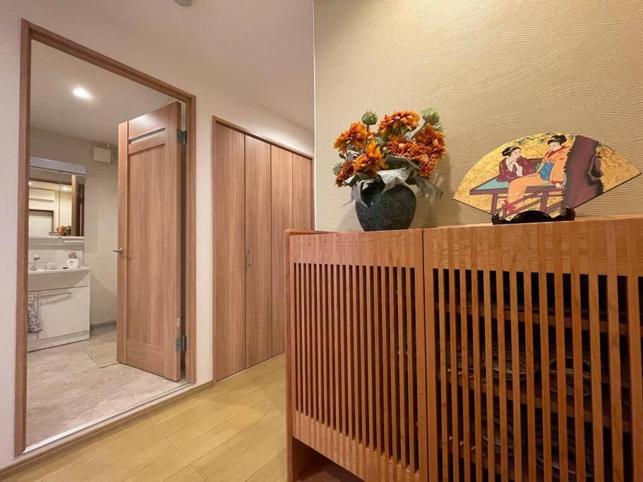 Namba 6 minutes Entire Private 3rd Floor Facility