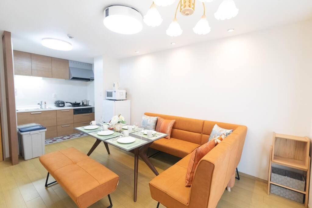 Namba 6 minutes Entire Private 3rd Floor Facility
