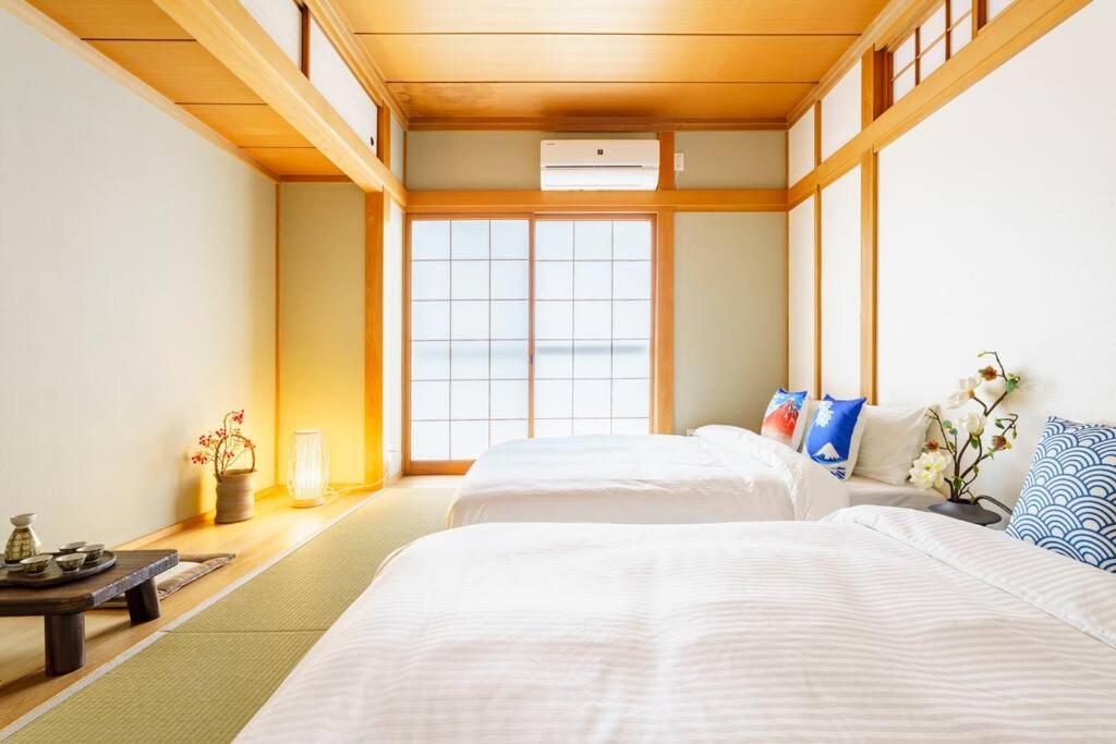 Namba 6 minutes Entire Private 3rd Floor Facility
