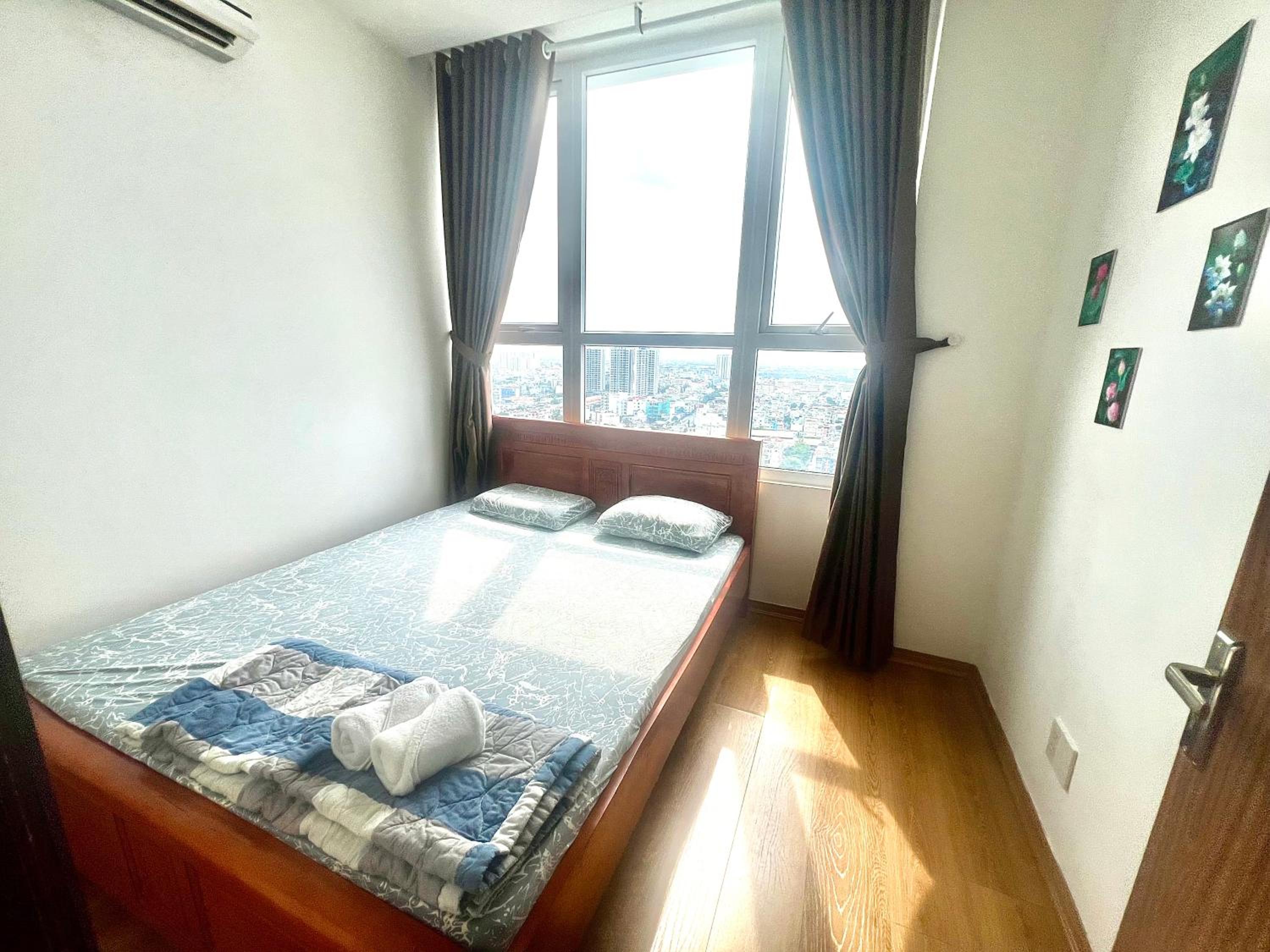 THE WESTERN CAPITAL 3 Bedrooms