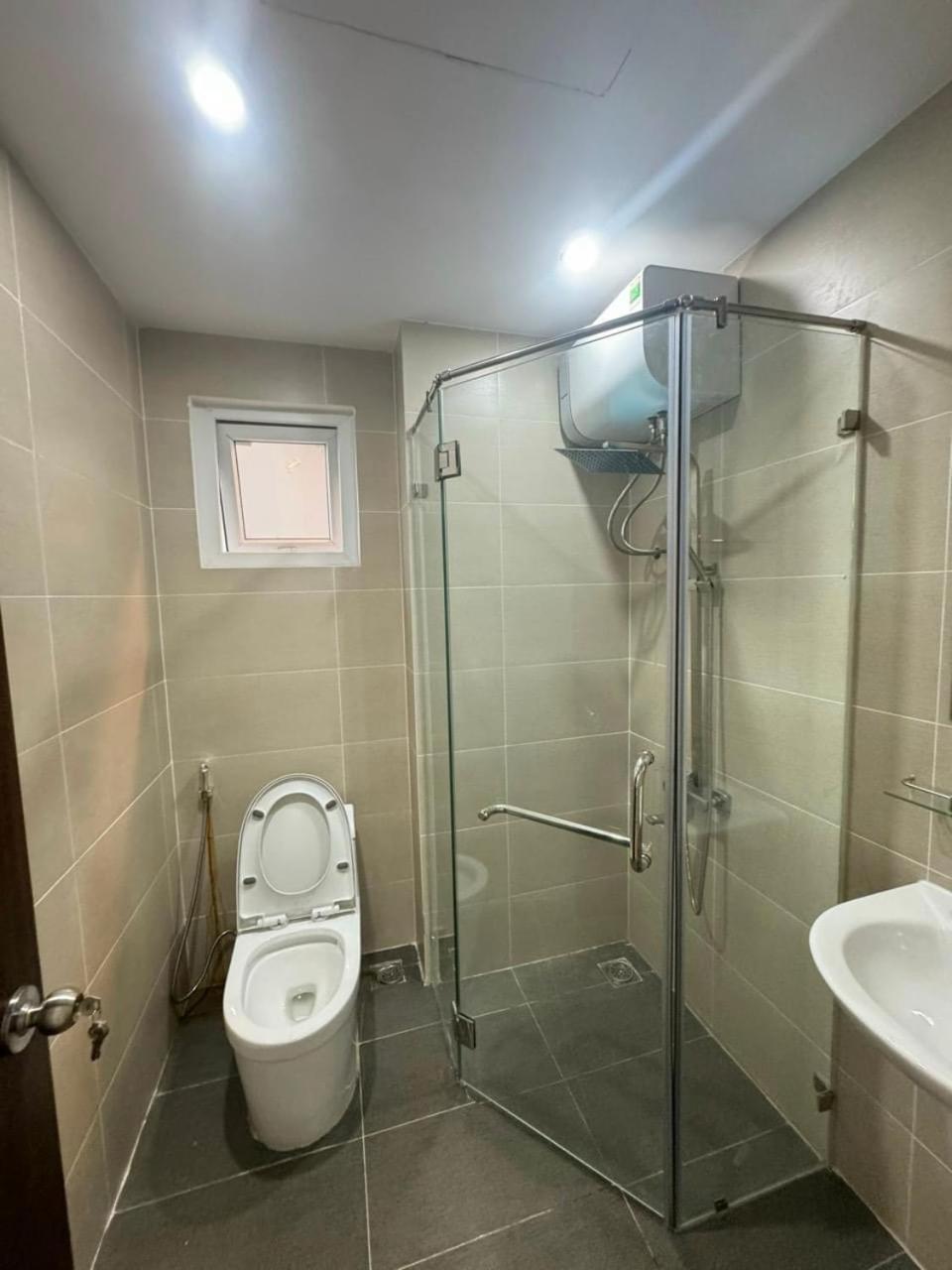 THE WESTERN CAPITAL 3 Bedrooms