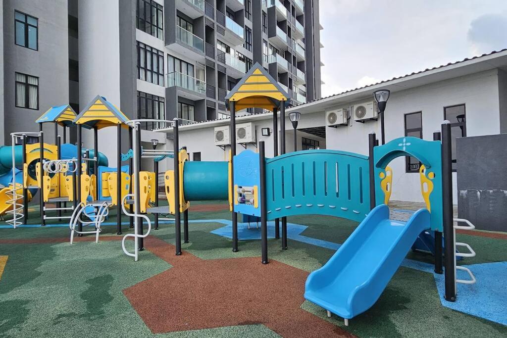 NEW D'Pristine 3mins to LEGOland 4pax