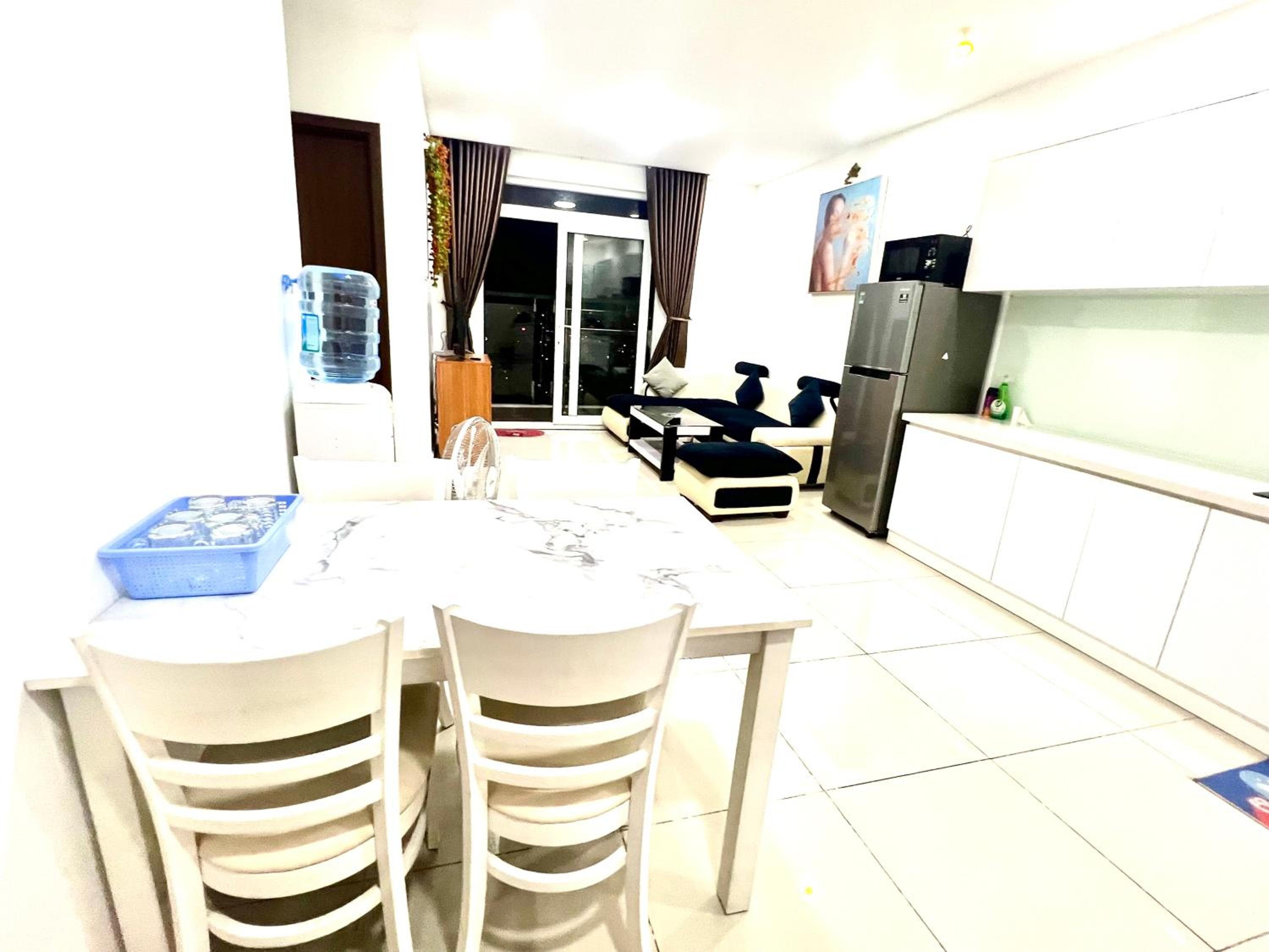 THE WESTERN CAPITAL 3 Bedrooms