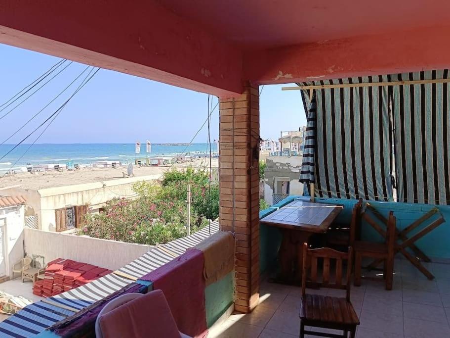 whit villa apartment meka beach