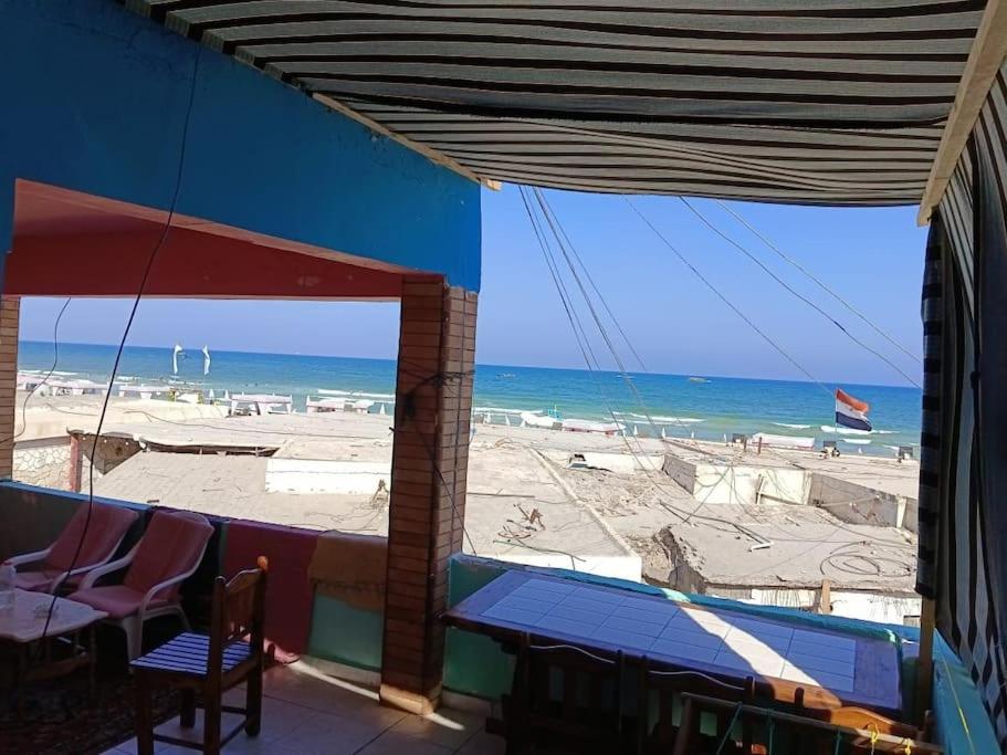 whit villa apartment meka beach
