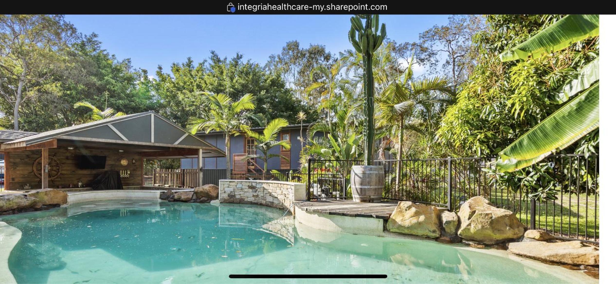 2 Bedroom Cottage with Lagoon pool & spa