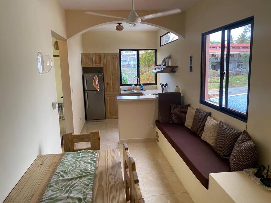 Perfect Digital Nomad Spot Easy Walk X Street to Beach view 3