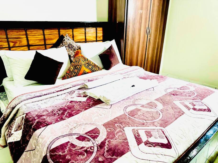 Two bedroom luxurious Apartment in Islamabad view 3