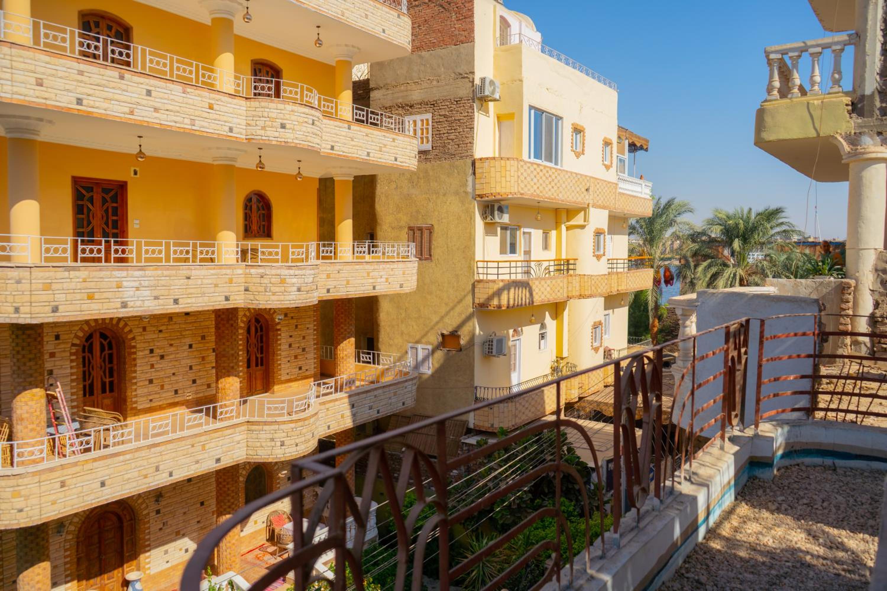 Akhenaten Apartments