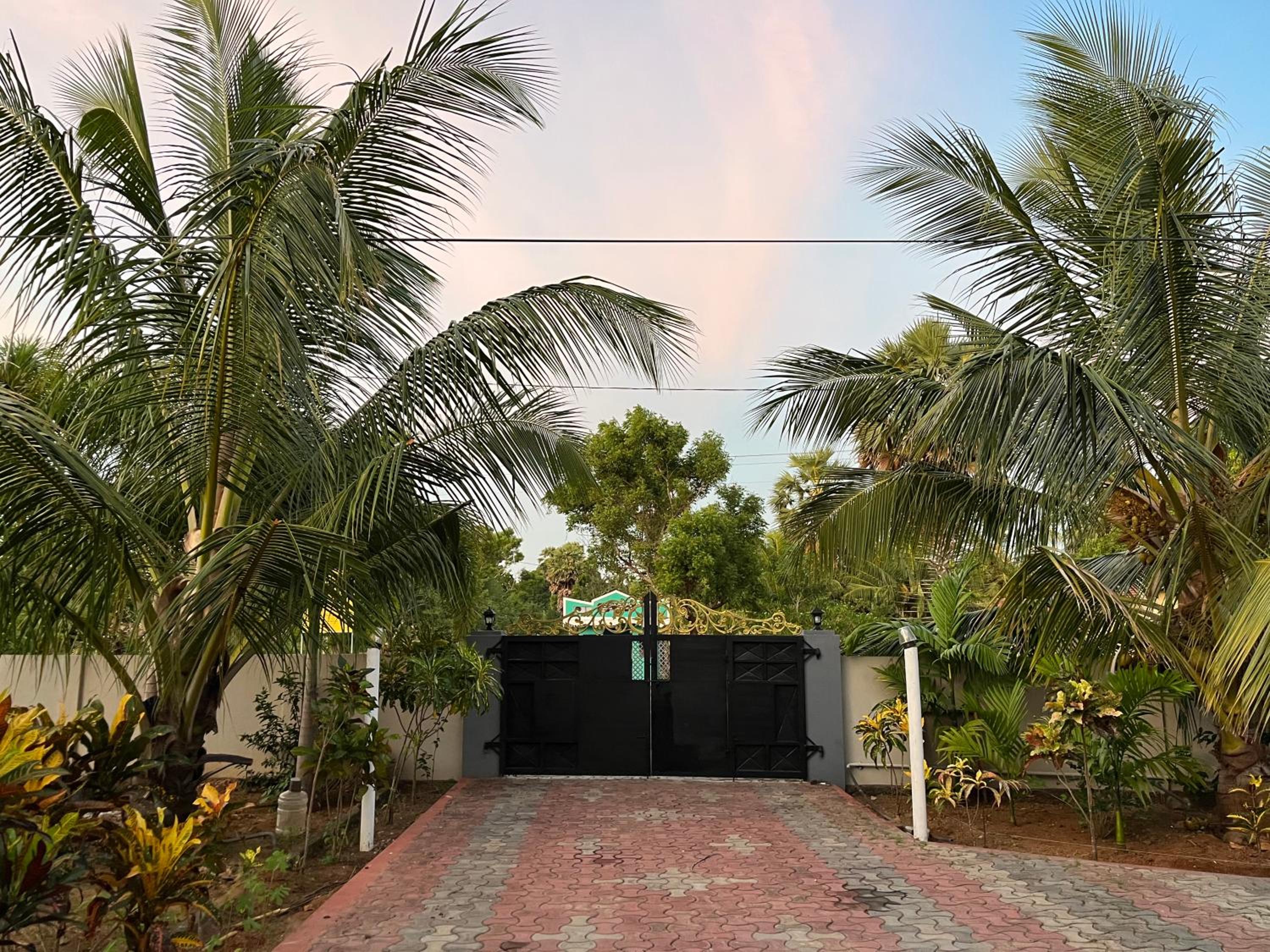 Vai House view 3
