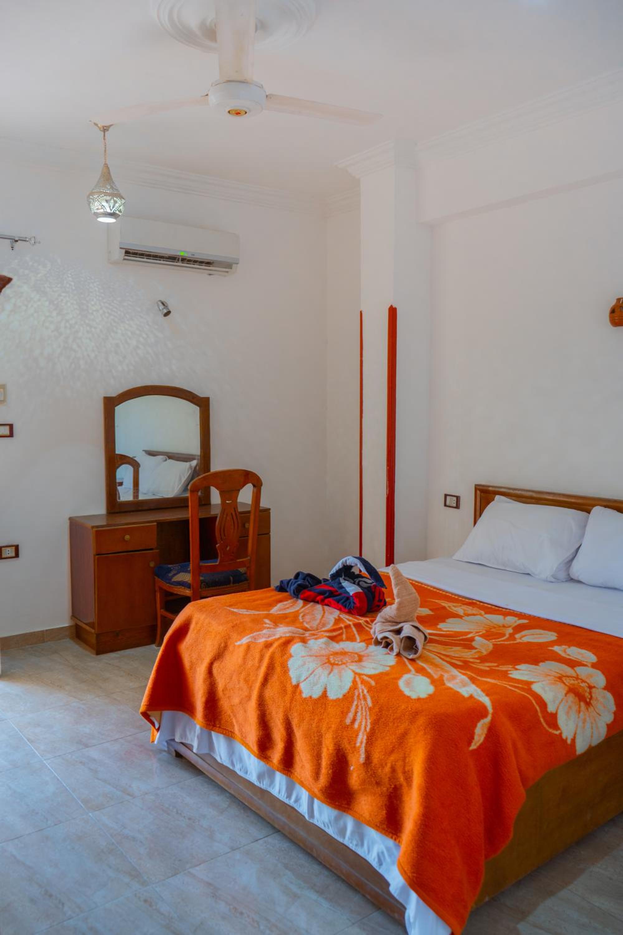 Akhenaten Apartments