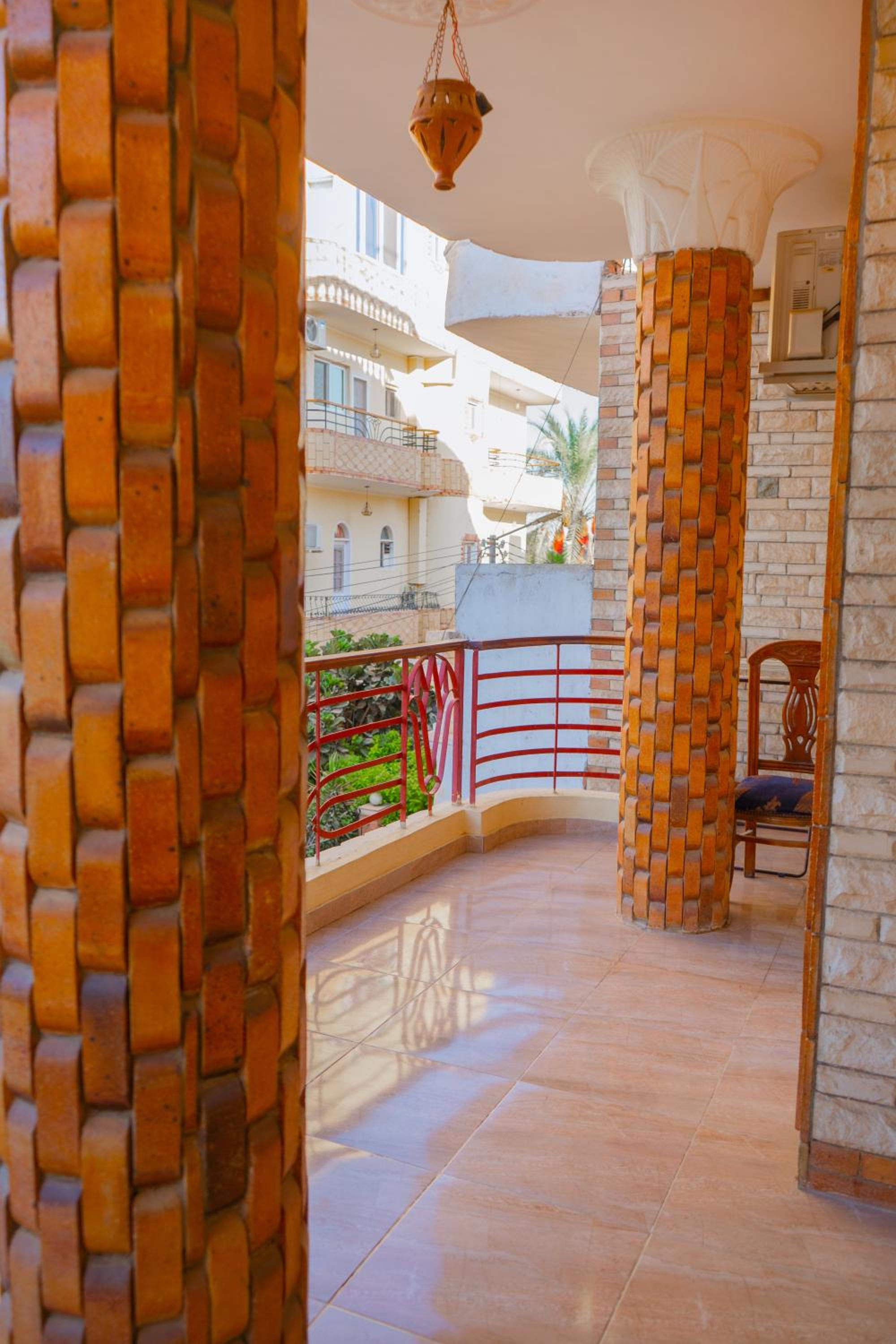 Akhenaten Apartments