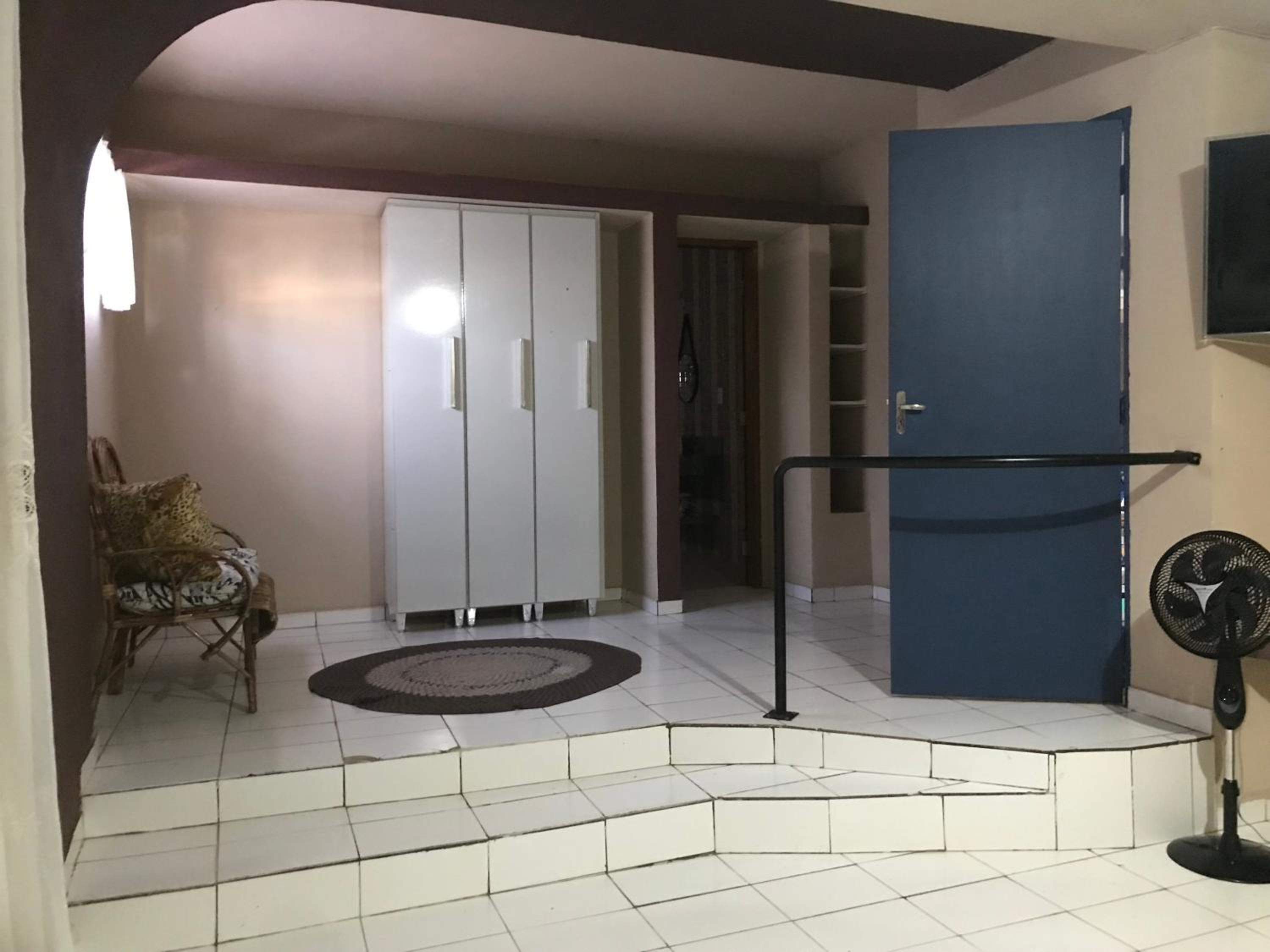Lopez Village GuestHouse
