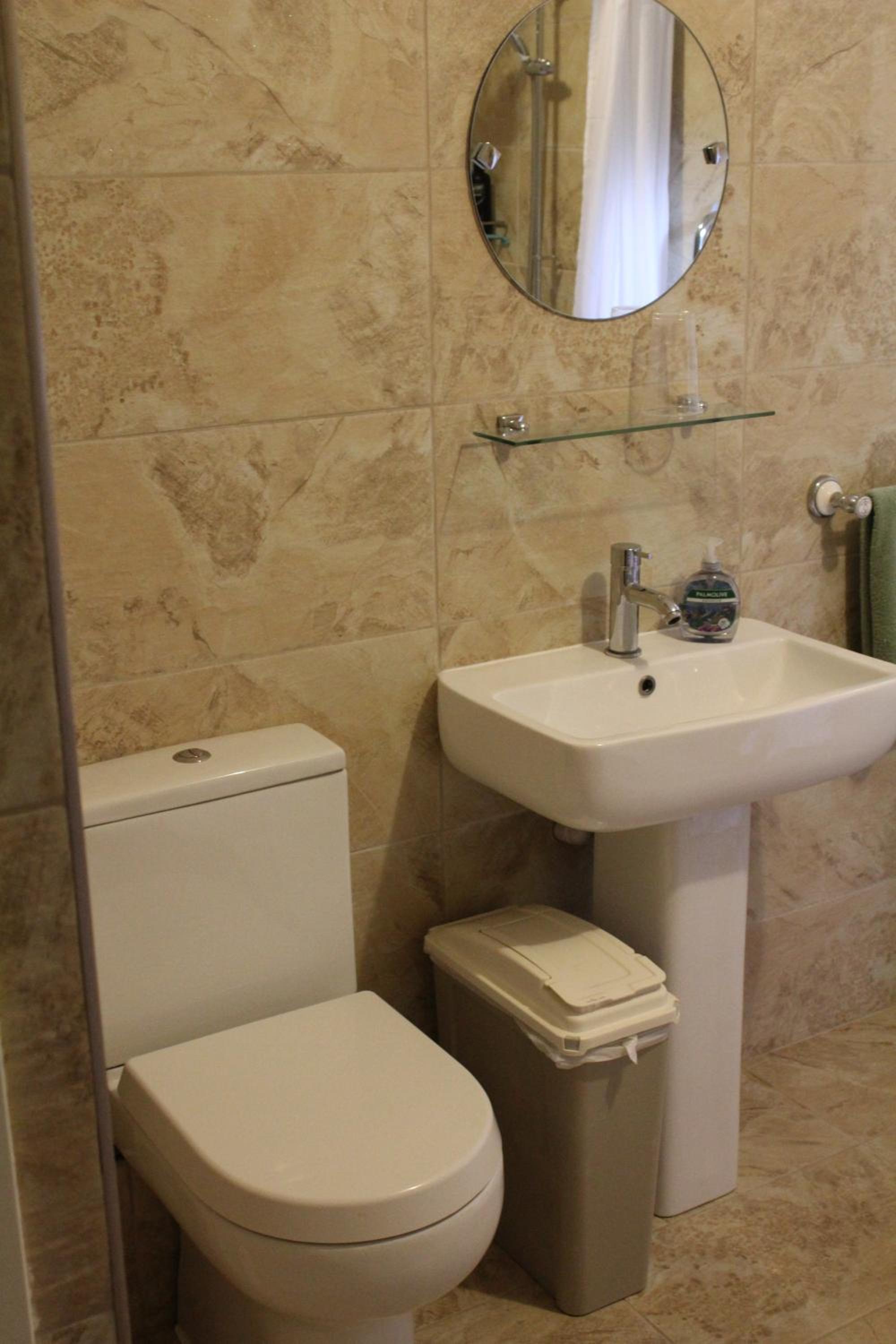 Peaceful Welsh Countryside Lodge Fully accessible Sleeps 6 view 4