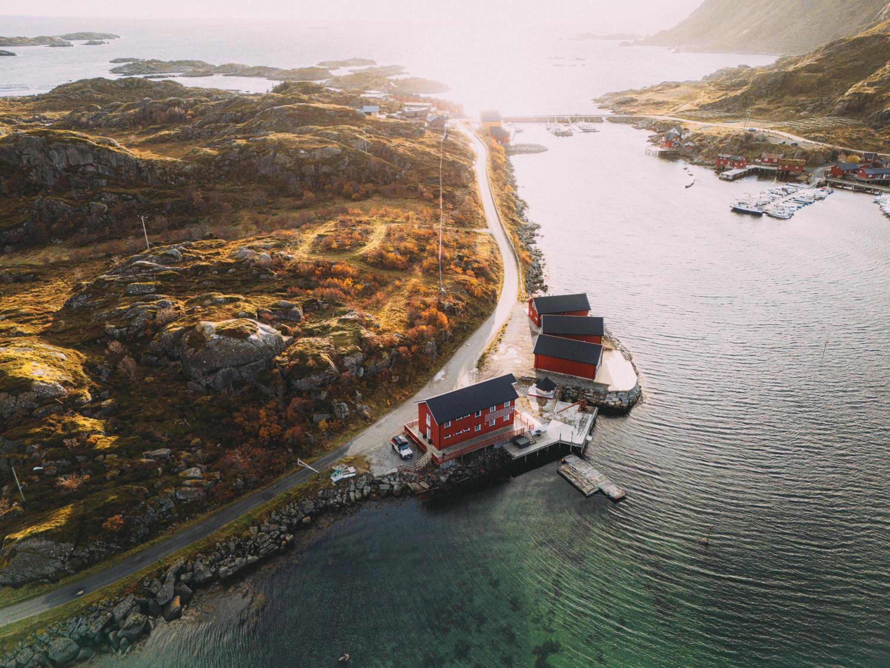 Villa Havgapet - Large Private Villa with HotTub Sea View Lofoten view 4