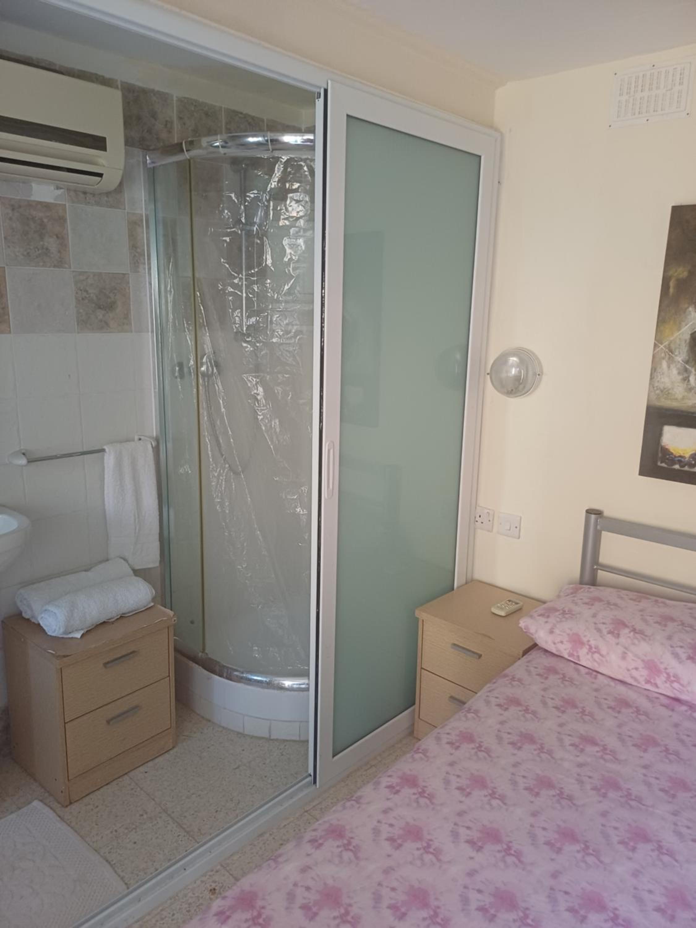 Qronfli Holiday Accommodation with Swimming Pool view 2