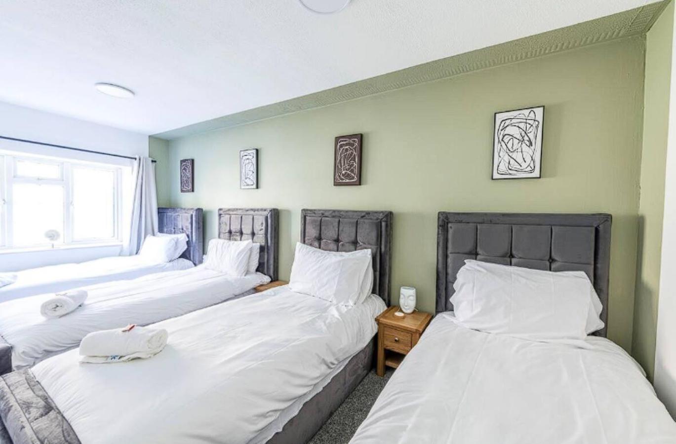Upnor House-Free Parking by Prescott Apartments view 4