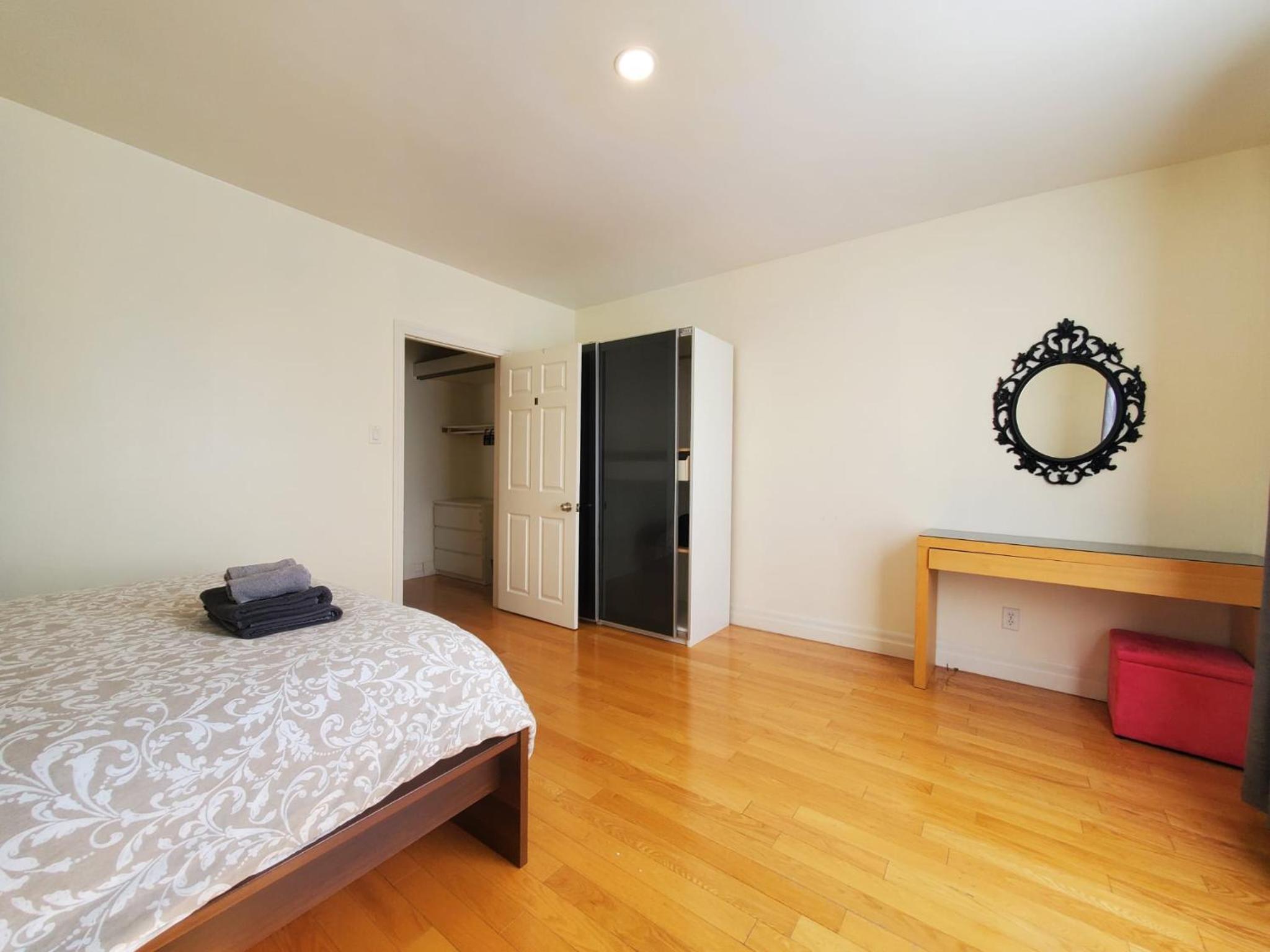 Trinity bellwood suites Downtown Toronto
