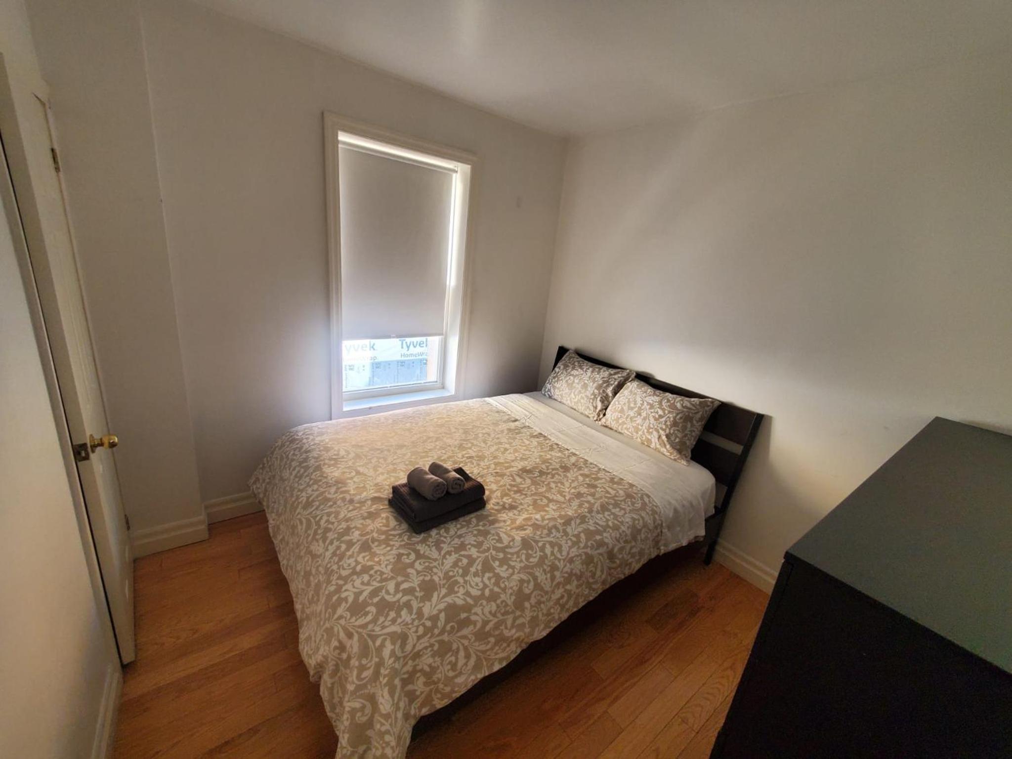 Trinity bellwood suites Downtown Toronto
